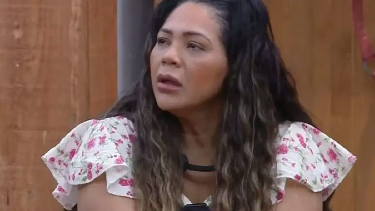 A Fazenda 18 leva zero de colunista de O Globo por confusão e demora na punição