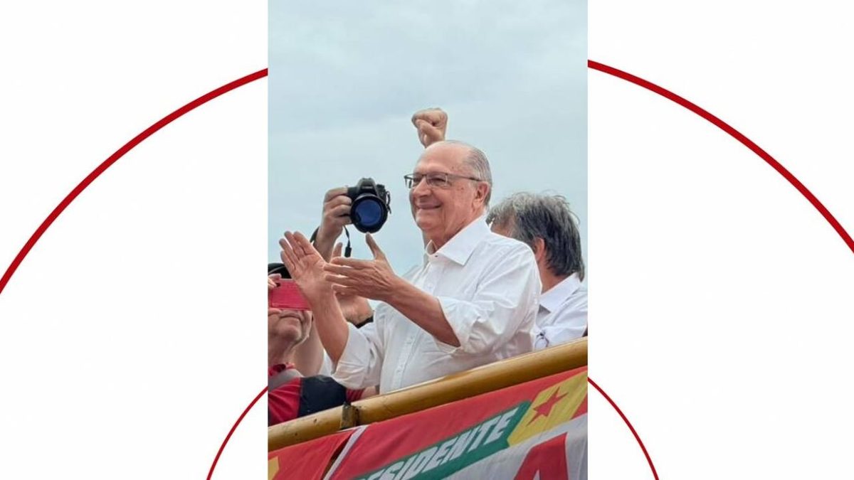 Alckmin diz que Flávio Bolsonaro 'não quer abrir sigilo nenhum'; entenda o impasse