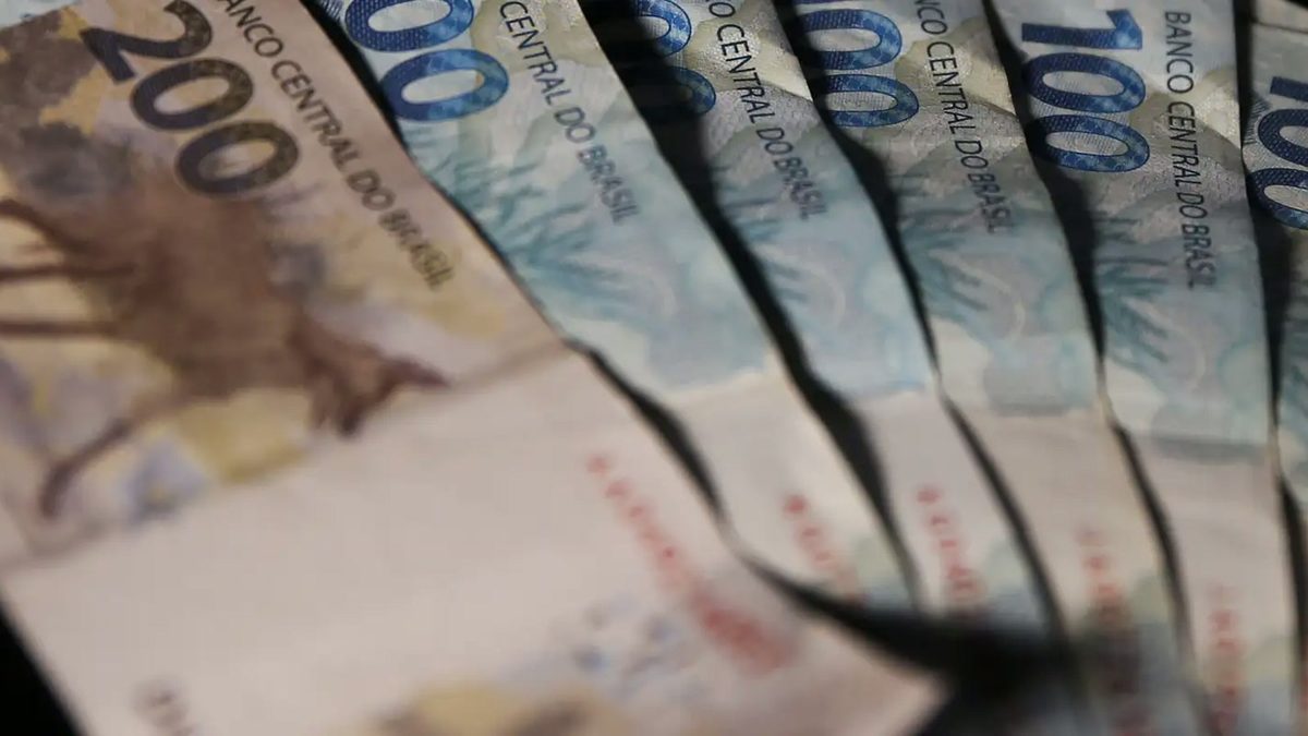 Arrecadação federal sobe 5,62% em setembro; veja o que puxou a alta e o que muda para você