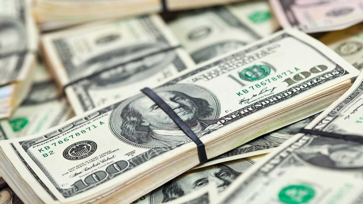 Dólar hoje abre em alta com petróleo perto de US$ 112; entenda o que puxa o câmbio