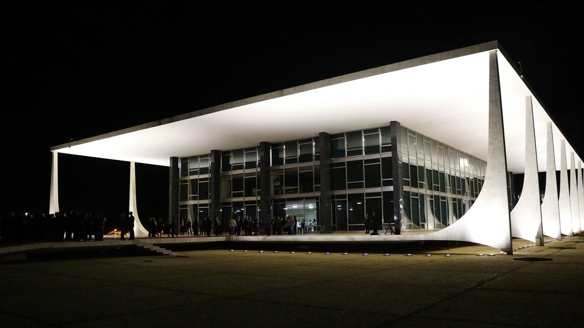 Centro político de Brasília já tem desvio, e o bloqueio pode crescer após as urnas fecharem
