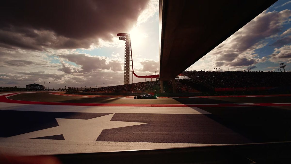 F1 em Austin viu Hamilton vencer em 2012, e agora a corrida larga à noite