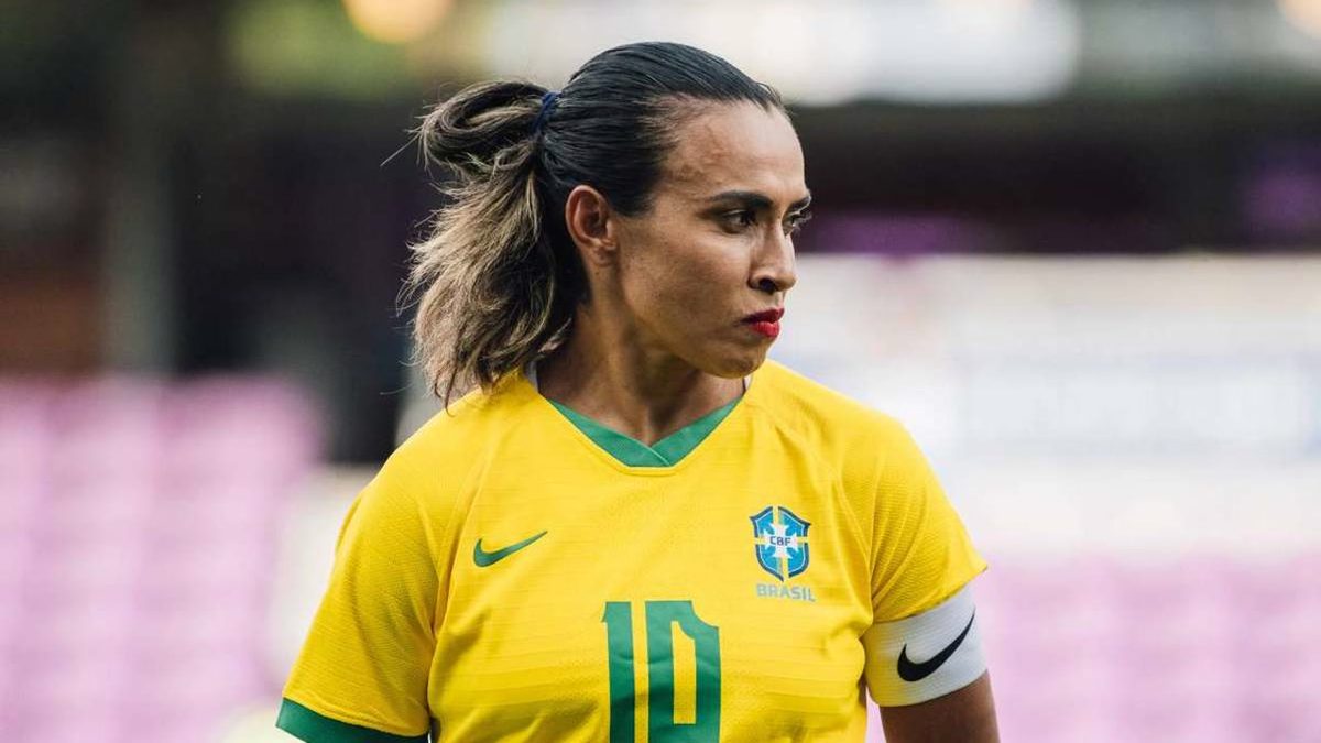 Aos 40 anos, Marta se prepara para a última Copa, mas o filme ainda não tem data de estreia