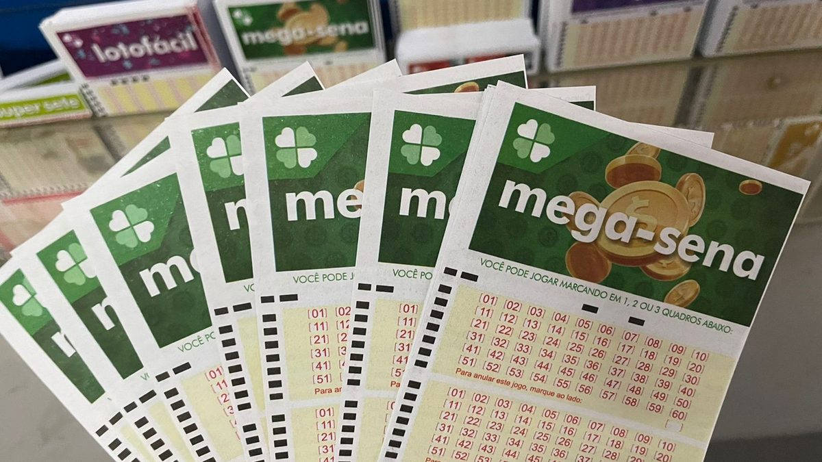 Mega-Sena acumulada pode pagar R$ 200 milhões hoje: veja até que horas você pode apostar