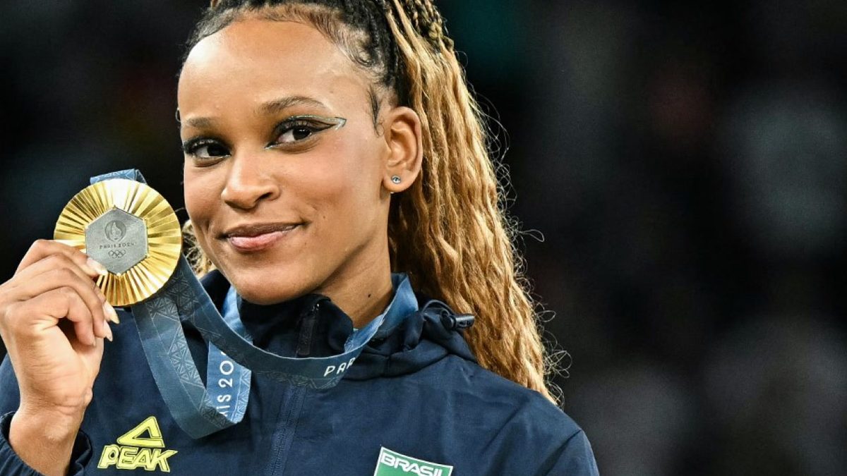 Ginasta que esteve em período sabático volta com ouro no salto do Mundial de Roterdã