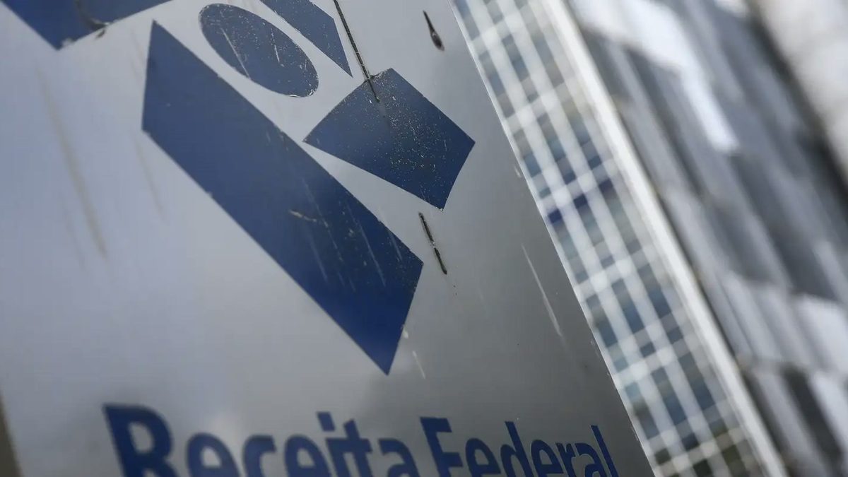 Receita avisa 500 mil sobre erros que podem travar restituições