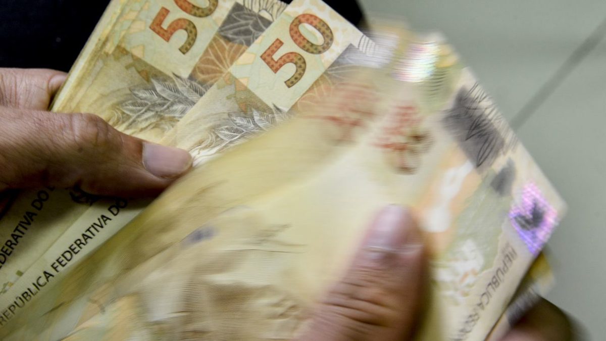 Tabela do Imposto de Renda 2026: quem ganha até R$ 5 mil fica sem IR; veja sua faixa