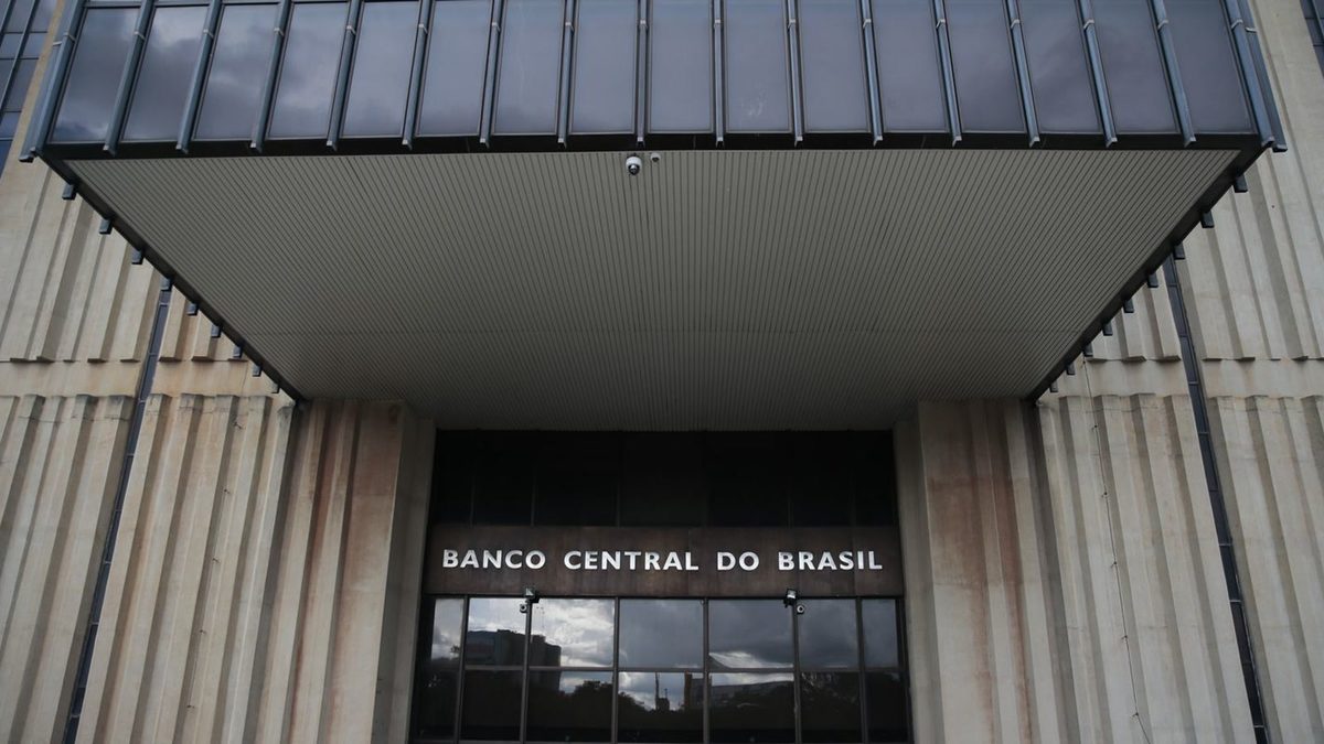 TCU aprova contas do BC de 2025, mas apuração sobre Master continua
