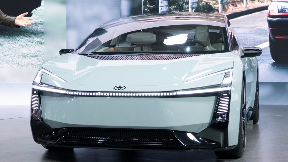 Toyota Corolla elétrico terá produção na China em 2028 com a FAW, segundo reportagem citada pela Autoesporte